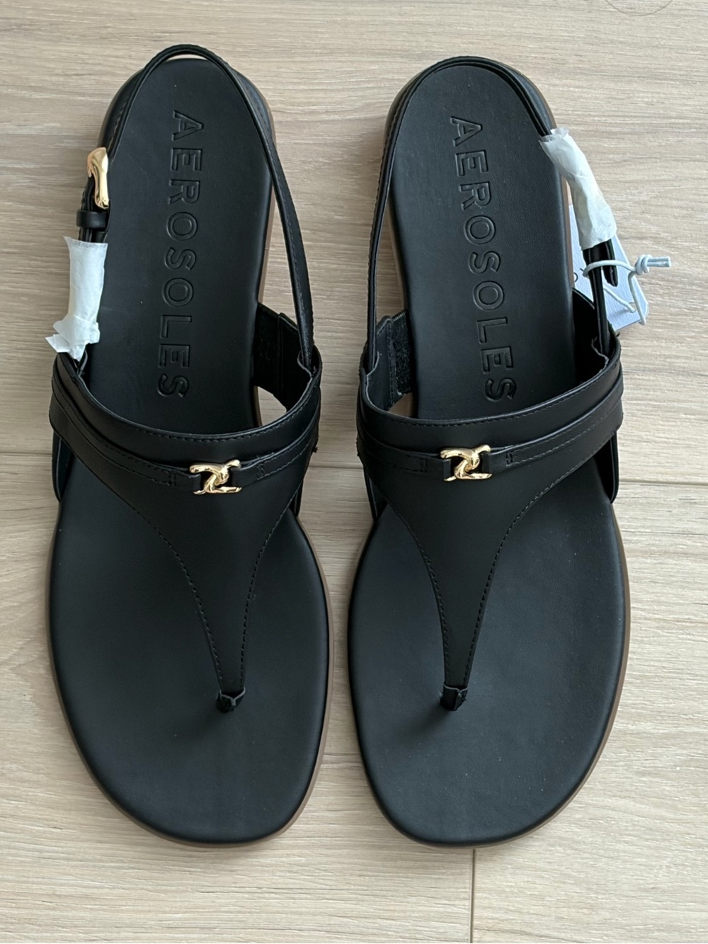 π NEW Aerosoles Size 11 Gemal Black Faux Leather Slingback Sandal Gold Hardware - Picture 5 of 15